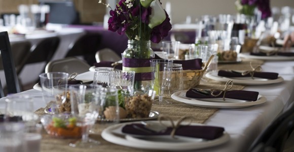 XI6P0364-sm Messianic Seder tables